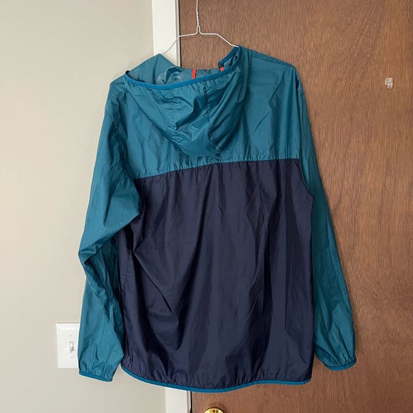 NEW BALANCE Teal Windbreaker - Picture 2 of 3